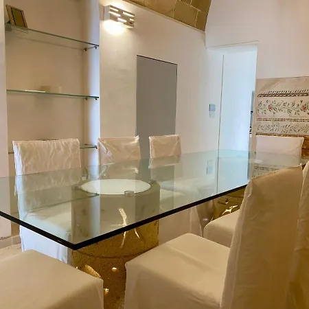 Residenza Panico 아파트 *
